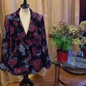 Women’s floral blazer